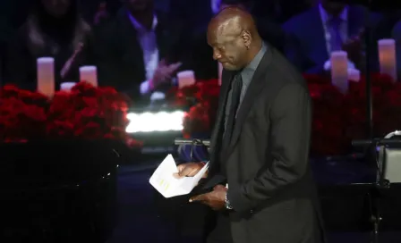 Michael Jordan, Michael Phelps, JLo y otras figuras, presentes en homenaje a Kobe