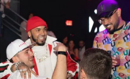 Luka Doncic celebró sus 21 años con Bad Bunny, Anuel y Karol G