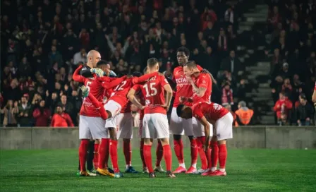 Aficionado del Nimes falleció durante el partido vs Marsella