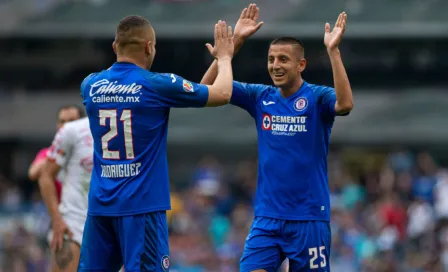 Cruz Azul goleó a Xolos y continúa líder en la Liga MX