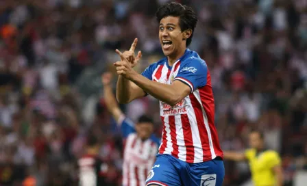 Chivas se llevó el Clásico Tapatío tras vencer a Atlas en el Jalisco