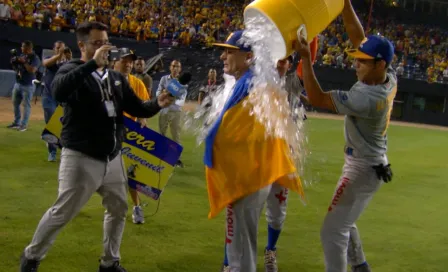 VIDEO: Mánager cubano de beisbol golpeó a un jugador y fue suspendido