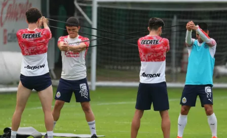 Chivas entrenó con normalidad pese a coronavirus