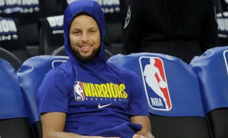 Stephen Curry pasa su tiempo de cuarentena como maestro sustituto de su hija