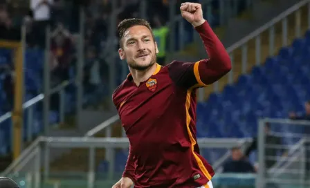 Francesco Totti busca al "nuevo Totti" con sus dos agencias de jugadores