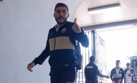 Vigón de Pumas y Souza de Pachuca entregaron despensas tras apostar