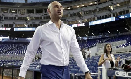 Derek Jeter renunciará a su salario con los Marlins durante la pandemia