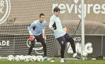 Iker Casillas felicitó a Raúl Gudiño por su cumpleaños