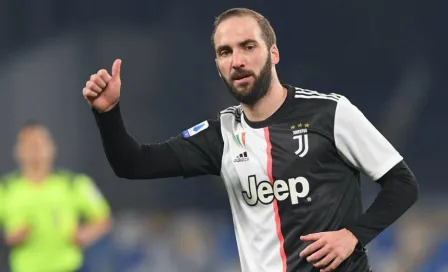 Padre de Gonzalo Higuaín: 'Mi hijo respetará su contrato de un año con la Juventus'