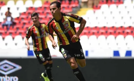 Omar Bravo reveló que su carrera futbolística llegaría nuevamente a su fin