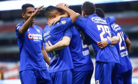 Cruz Azul, con mejor inicio en el Azteca que cierre en el Azul