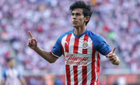 Excapitán de Chivas: 'Macías tiene más de Cardozo que de Bravo y Chicharito'