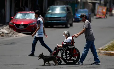 AMLO: 'Fase de mayor contagio de Covid-19 puede durar hasta el 20 de mayo'