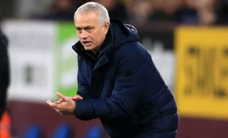 Mourinho negó haber pedido que se aplazara la Premier League