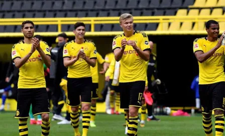 Jugadores del Dortmund dedicaron victoria a aficionados como si estuvieran presentes