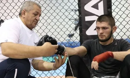 Nurmagomedov reveló que su padre está en estado crítico por coronavirus