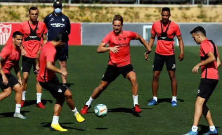 Jugadores del Sevilla tuvieron polémica reunión en plena cuarentena