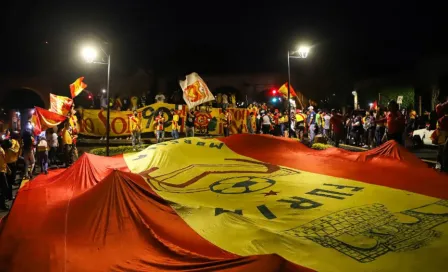 Afición de Morelia bloqueó la salida de camiones de mudanza del Morelos