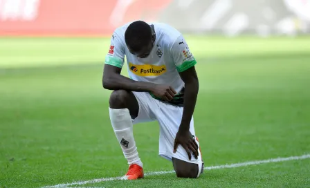 Marcus Thuram homenajeó con festejo a George Floyd en triunfo del Mönchengladbach