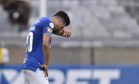 Liga brasileña: Cruzeiro rescindió contrato de dos jugadores por dificultades económicas