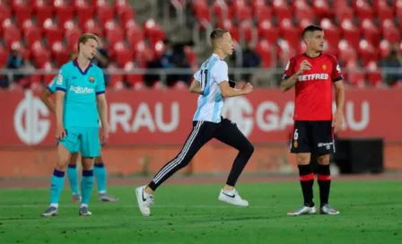 Espontáneo en el Mallorca vs Barcelona contó cómo ingresó al campo