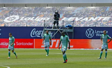 Betis: Cayó goleado por Levante pese a actividad de Lainez y Guardado