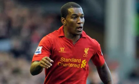 Liverpool: Exjugador Andre Wisdom, apuñalado en asalto