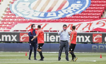 Chivas: Luis Fernando Tena aseguró que el uso de cubrebocas debe ser obligatorio