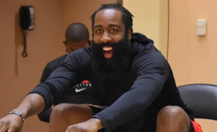 NBA: James Harden se presentó a su primera práctica con los Houston Rockets