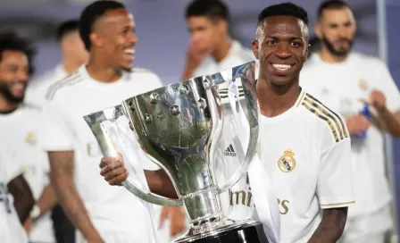 Real Madrid: Vinícius Jr. 'cantó' el himno de la Décima tras ganar LaLiga