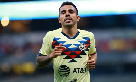 América: Alonso Escoboza regaló una playera a niños afuera de Coapa