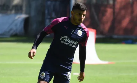 Chivas: Alexis Vega entrena junto a su hermano durante aislamiento