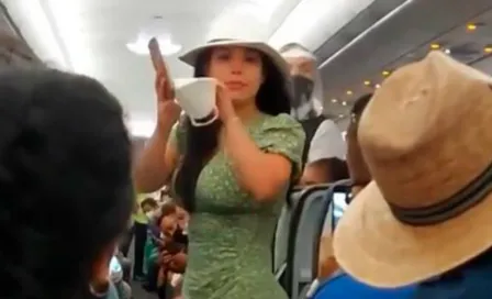 Lady Covid: Bajan a mujer de avión por no respetar medidas sanitarias