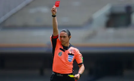 Pumas: Óscar Macías tuvo polémico arbitraje 'a favor' de los felinos