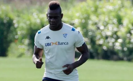 Mario Baloteli: El futbolista italiano se tatuó la cara contra el racismo