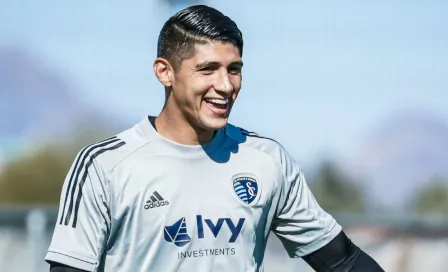 Alan Pulido presumió su nuevo look a lo 'Súper Saiyajin'