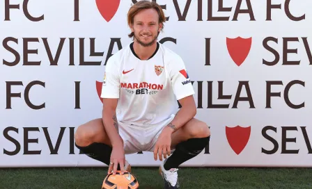 Rakitic en su presentación con Sevilla: "Tengo mis mejores años por delante"