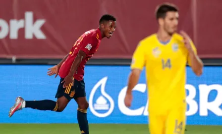 Video: Familia de Ansu Fati 'enloqueció' tras gol vs Ucrania