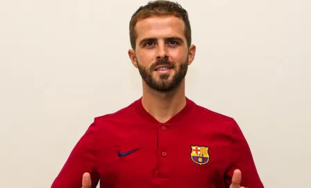 Pjanic tras arribar a Barcelona: "No puedo esperar a jugar en el Camp Nou"