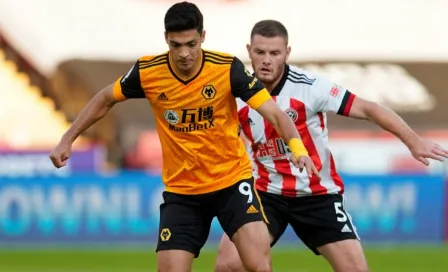 Raúl Jiménez: Anotó en la primera victoria de la temporada de Wolves ante Sheffield United