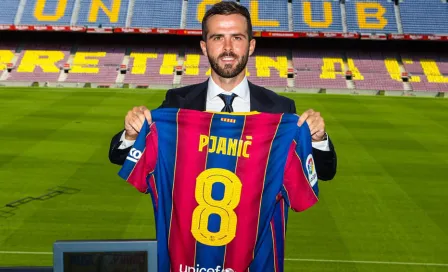 Pjanic en su presentación: 'Jugar en Barcelona siempre fue mi sueño'