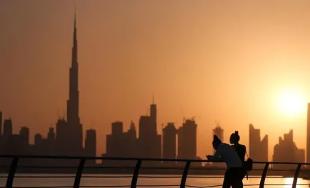 Burj Khalifa, el rascacielos más alto del mundo, se iluminó con la bandera de México