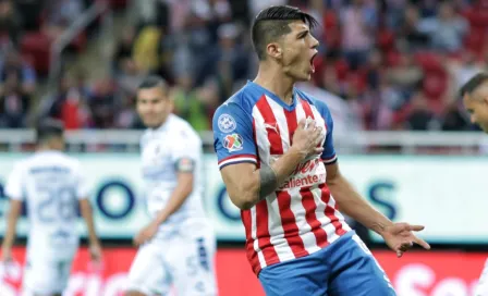 Alan Pulido sobre polémica de Oribe y Antuna tras Clásico: "Para eso están los vestidores"