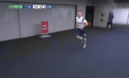 Video: Dier fue corriendo al baño en pleno partido y Mourinho lo persiguió