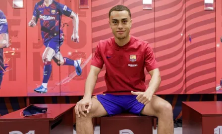 Barcelona: Sergiño Dest es oficialmente nuevo jugador blaugrana