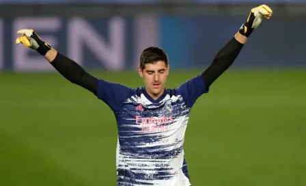 Video: Courtois fue captado 'ligando' con una gamer en pleno directo