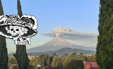 Popocatépetl exhaló fumarola con cara de la catrina