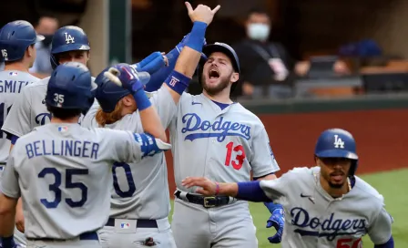 Dodgers y Julio Urías hacen historia en paliza contra Braves