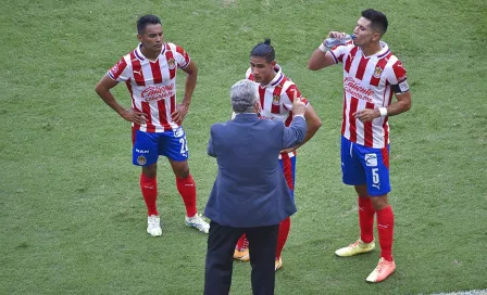 Chivas: ¿Qué alineación presentaría Vucetich en el Clásico Tapatío?