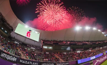 Mazatlán FC: Afición arma fiesta y olvida protocolo contra Covid-19